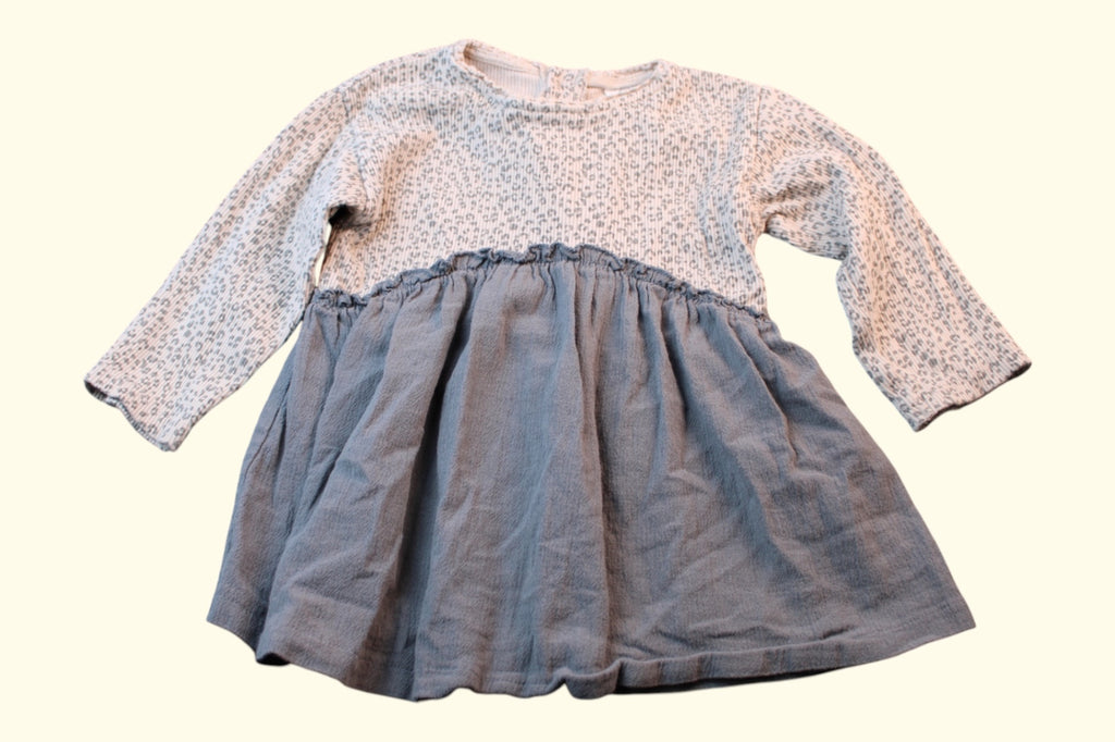 3 Kleid 76/82 Hellgrau und Weiß