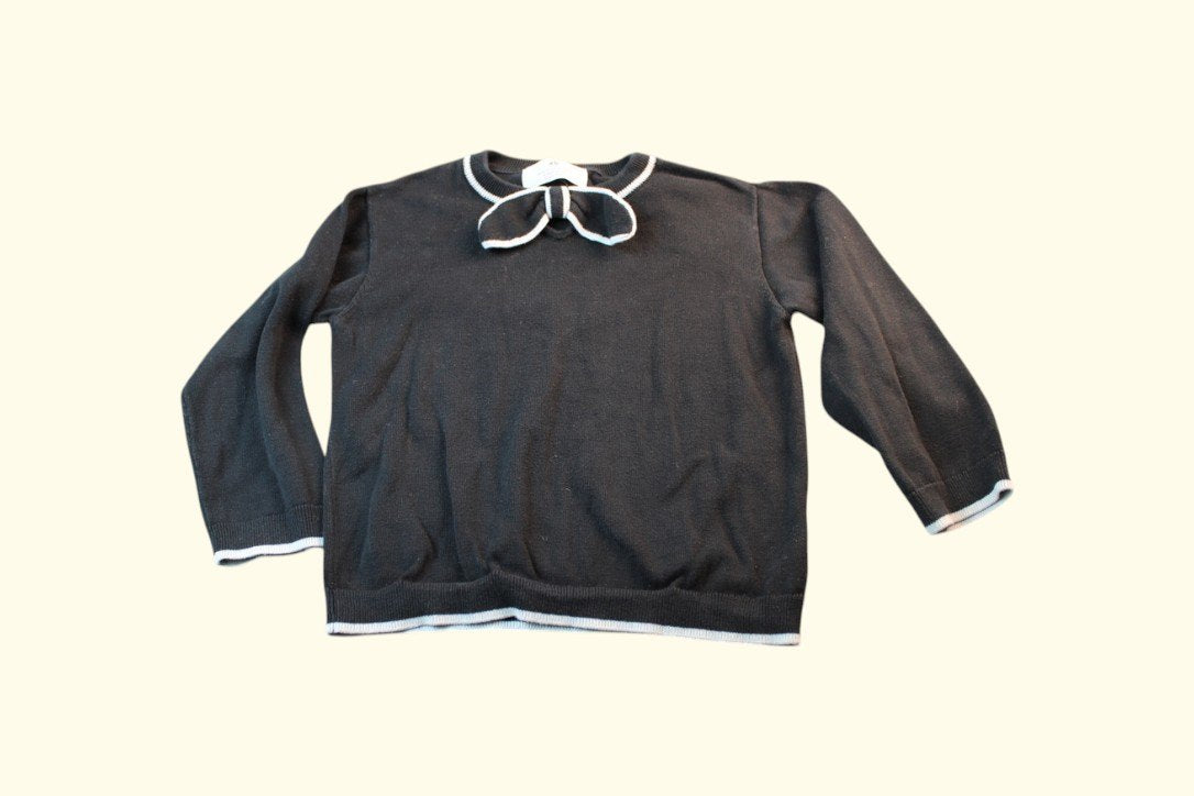 Kategorie 3 Pullover 110 Schwarz mit weißen Akzenten