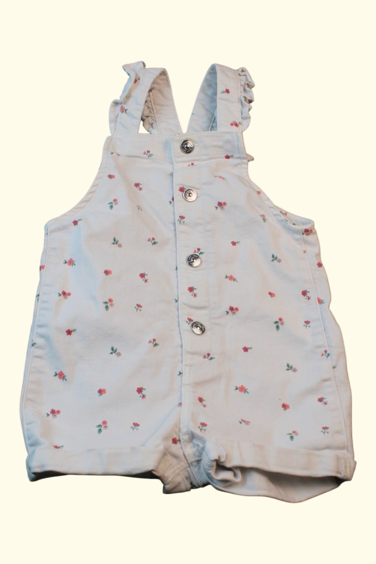 Overall 74 Weiß mit kleinen roten und grünen Mustern