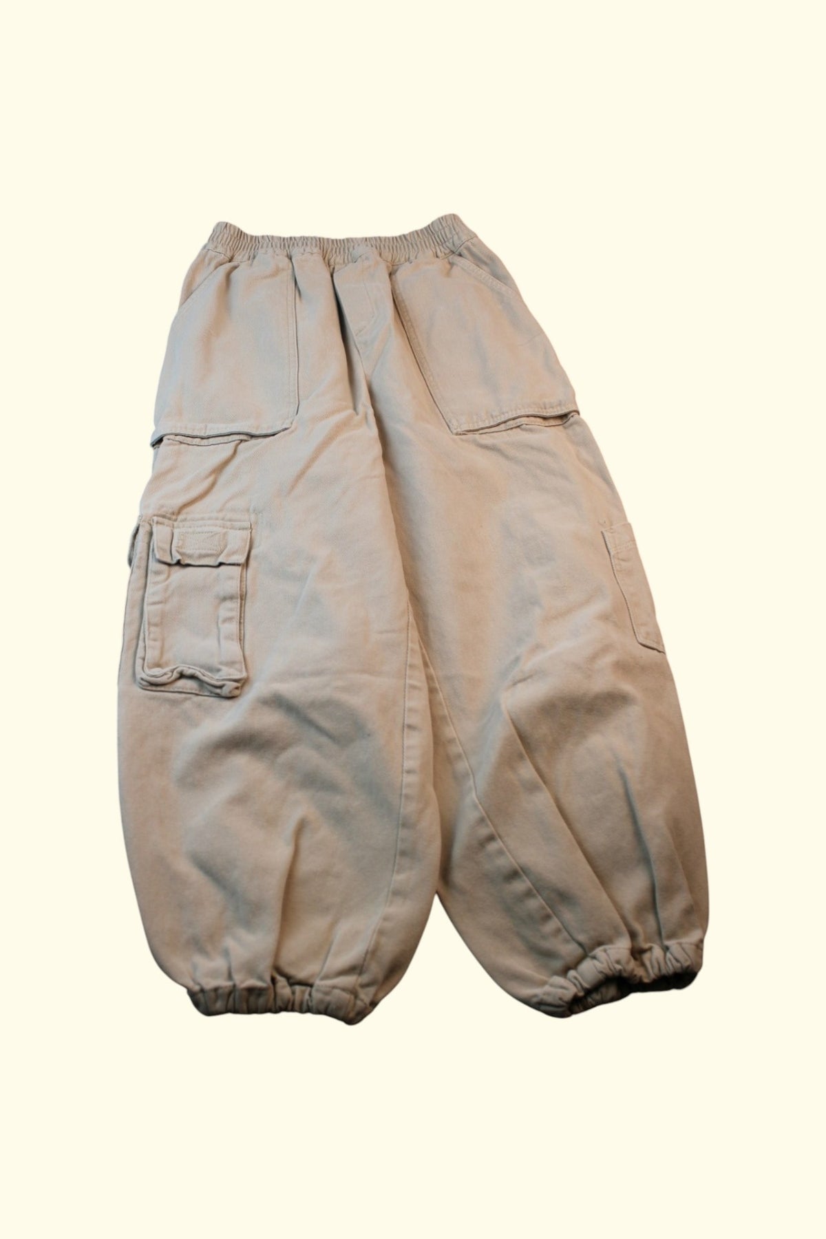 Hose 134 Beige
