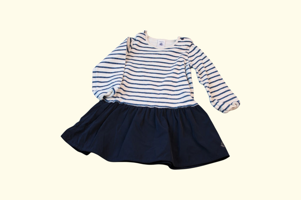 Petit Bateau Kleid 76 Weiß und Marineblau