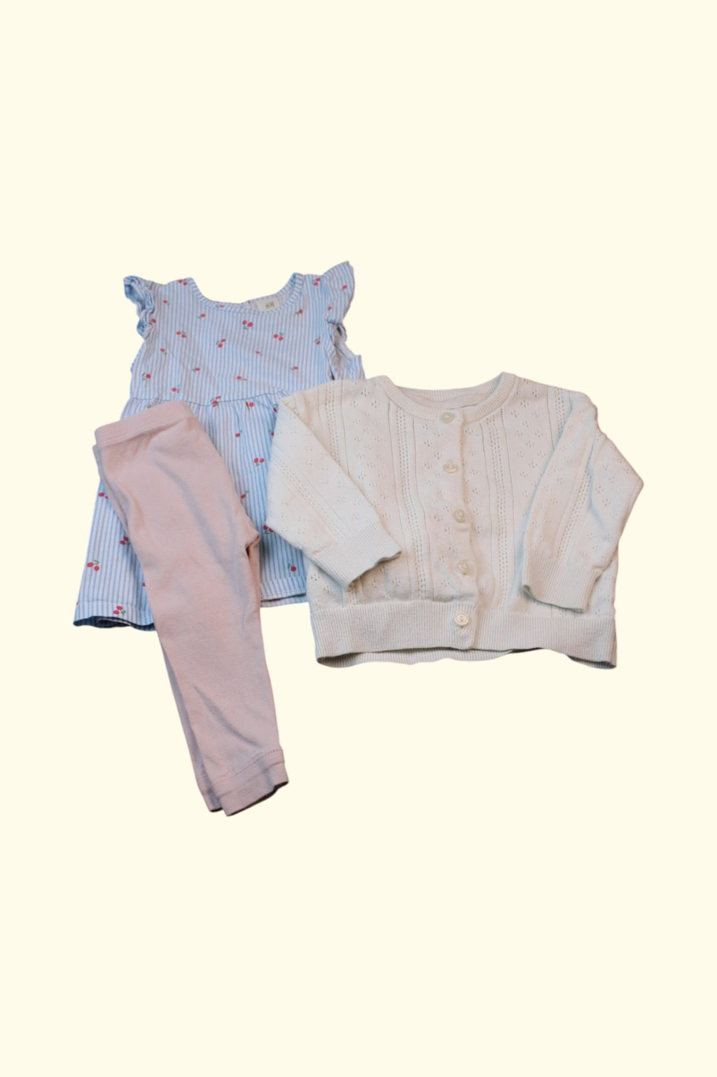 Kidkiddo Bundle 68 Beige mit roten Herzen, Rosa, Blau, Weiß